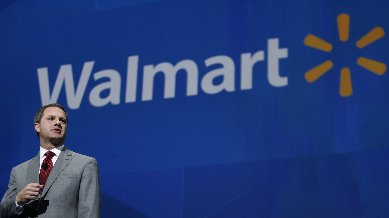 articles/2013/09/19/the-sec-can-t-make-ceos-care-about-their-employees/130919-Gross-CEO-wages-tease_mbhiw4