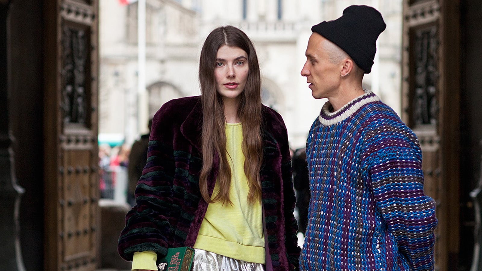 articles/2013/12/09/the-sartorialist-hits-miami-beach-inside-scott-schuman-s-exhibition/131208-binlot-schuman-tease_qapc0h