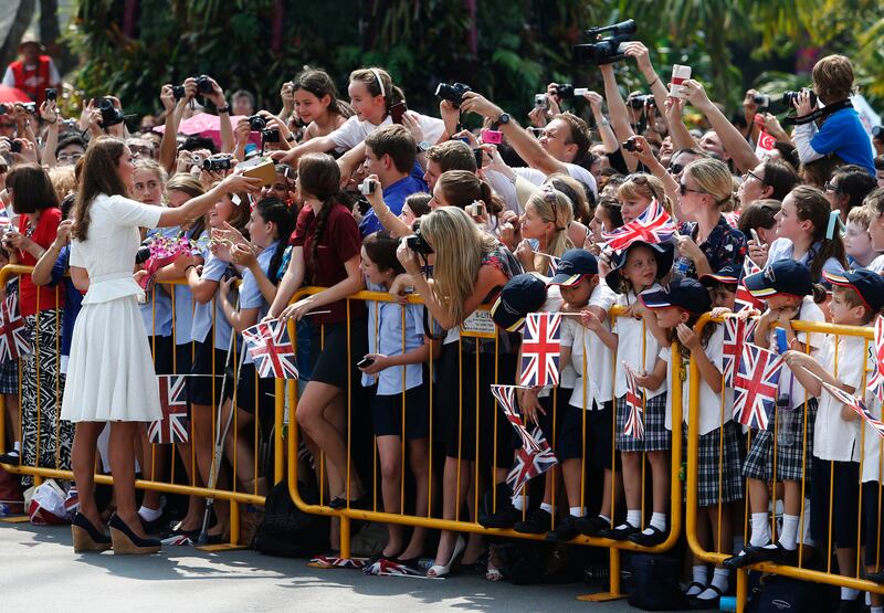 galleries/2012/09/22/the-best-of-prince-william-kate-s-jubilee-south-pacific-visit-photos/will-kate-tour-27_bb9jaw