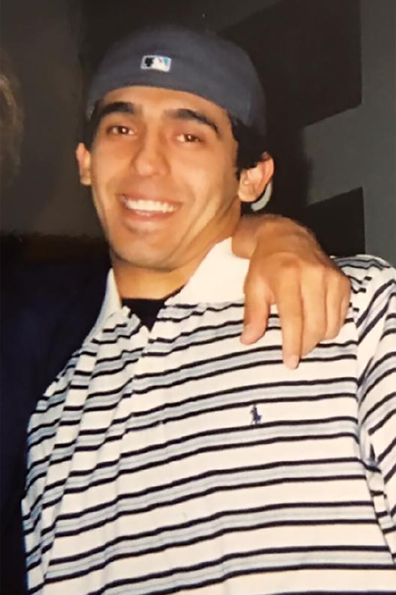 articles/2016/01/25/escaped-california-inmate-castrated-a-pot-czar/160124-briquelet-inmates-loose-embed_k894vi