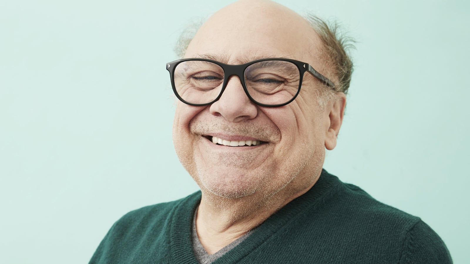 articles/2016/01/24/danny-devito-is-feeling-the-bern-despises-disgusting-donald-trump/160123-stern-devito-tease_iy4lx3