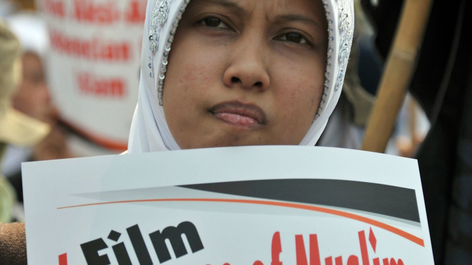 cheats/2012/09/20/judge-refuses-to-block-movie/innocence-of-muslims-youtube-cheat_ff324o