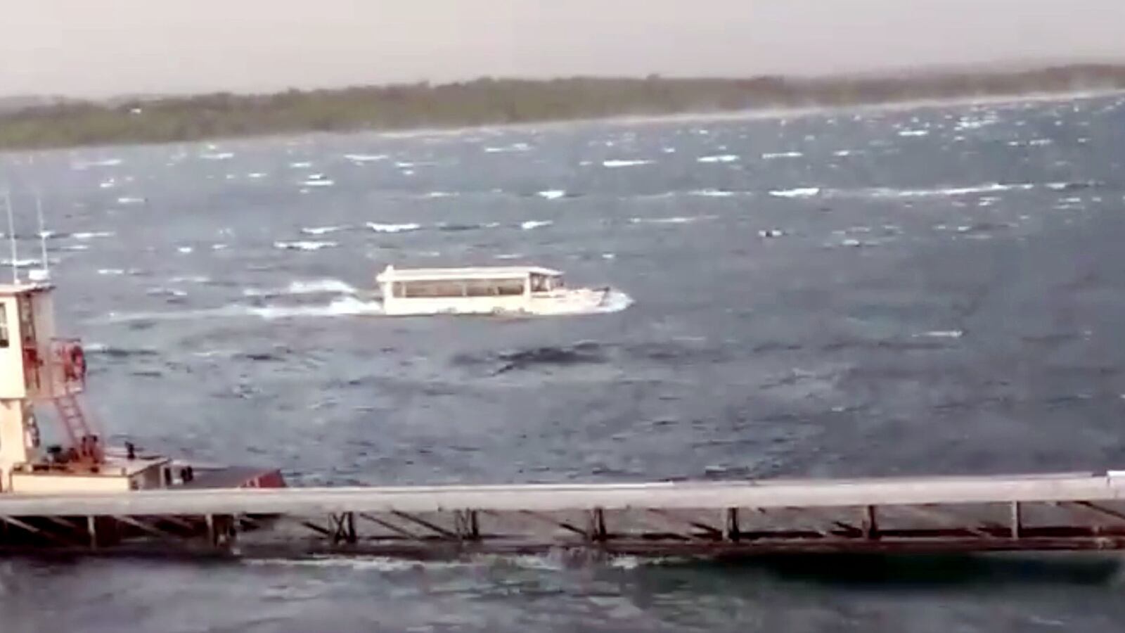 180720-brown-duckboat-tease_tourq8