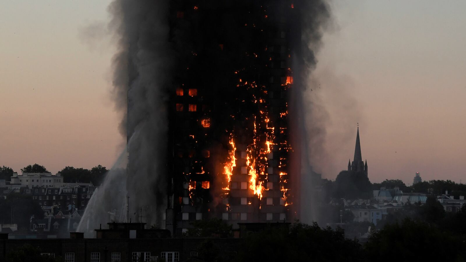 london-tower-fire_axgkp6