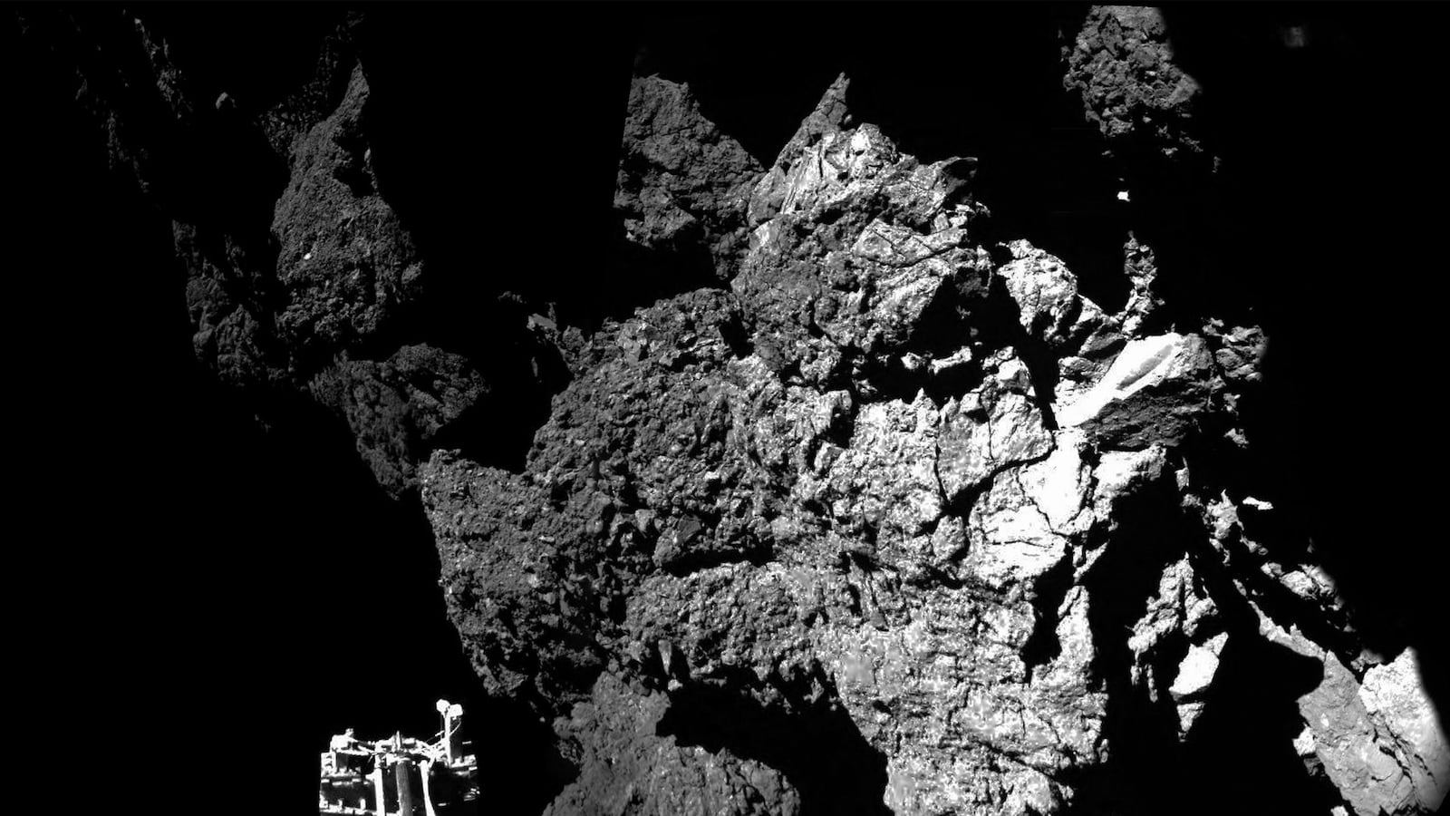 cheats/2014/11/14/comet-probe-begins-to-drill/141114-comet-cheat_dhjj1b