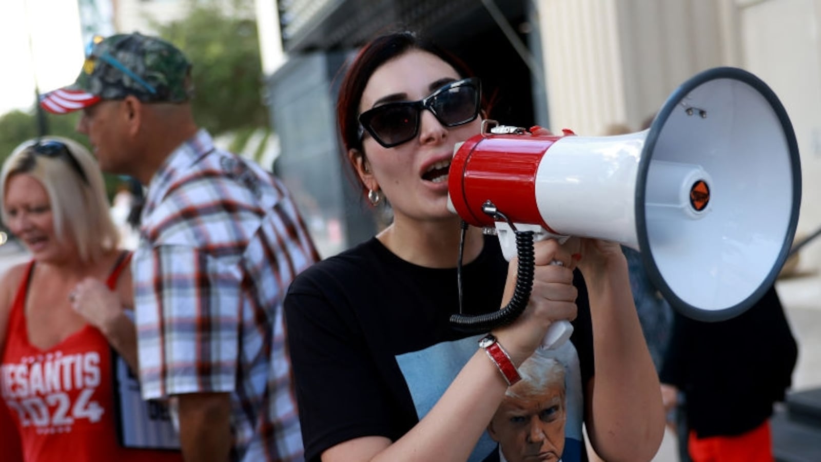 Laura Loomer has used a spicy insult against Tucker Carlson.