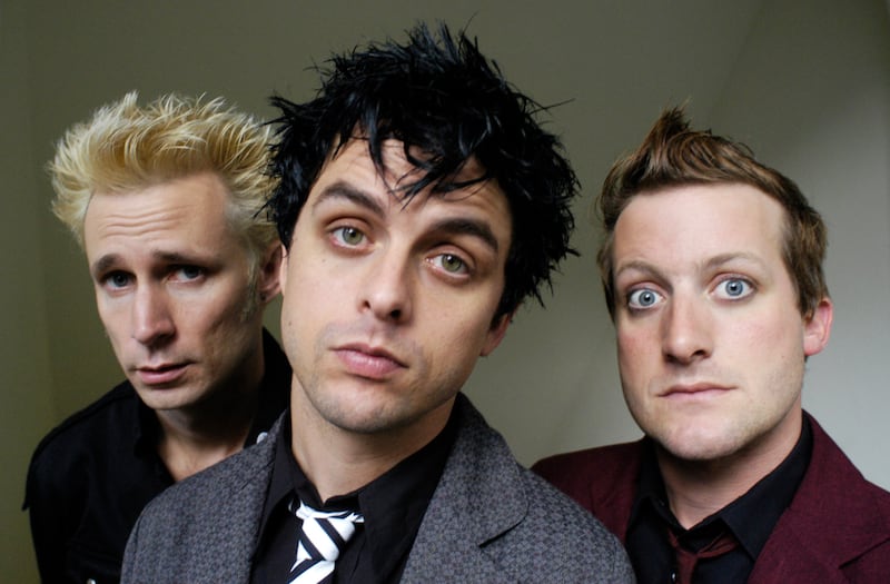(NETHERLANDS OUT) NETHERLANDS - OCTOBER 26:  Photo of GREEN DAY; Mike Dirnt, Billie Joe Armstrong, Tre Cool  (Photo by Lex van Rossen/MAI/Redferns)