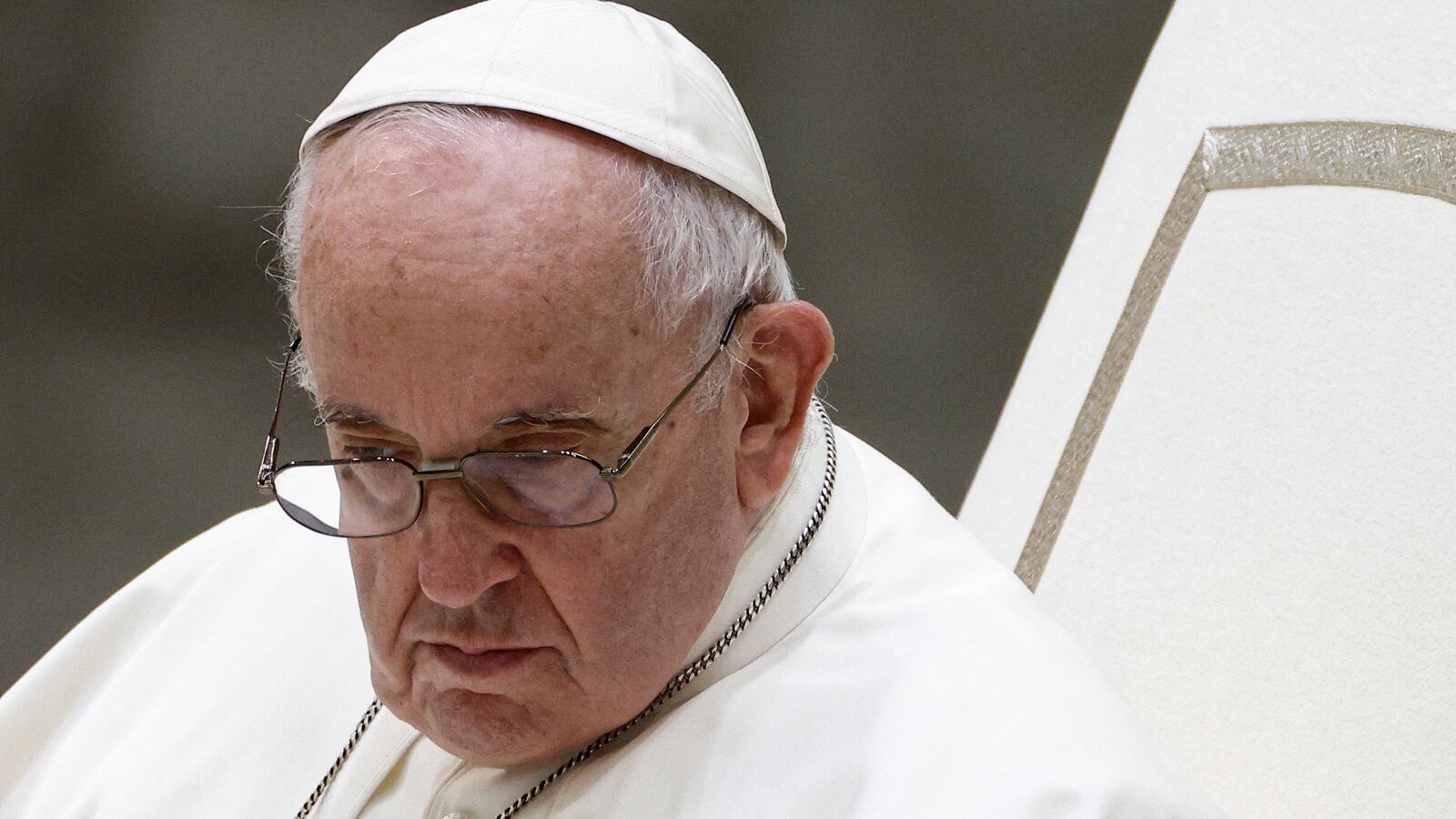 2022-08-24T073128Z_2128824191_RC2V2W9N6ZDL_RTRMADP_3_POPE-AUDIENCE_dw0l6x