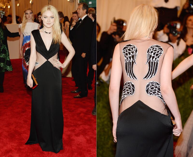 galleries/2013/05/06/met-gala-2013-red-carpet-gallery-photos/130506-met-gala-d-fanning_ejl3th