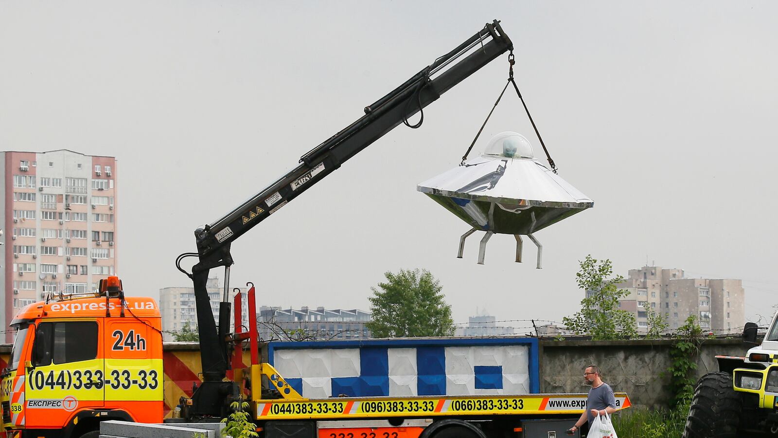 2021-05-28T000000Z_1916809852_RC2YON9PI5XG_RTRMADP_3_UKRAINE-ODDLY_bjgqyv