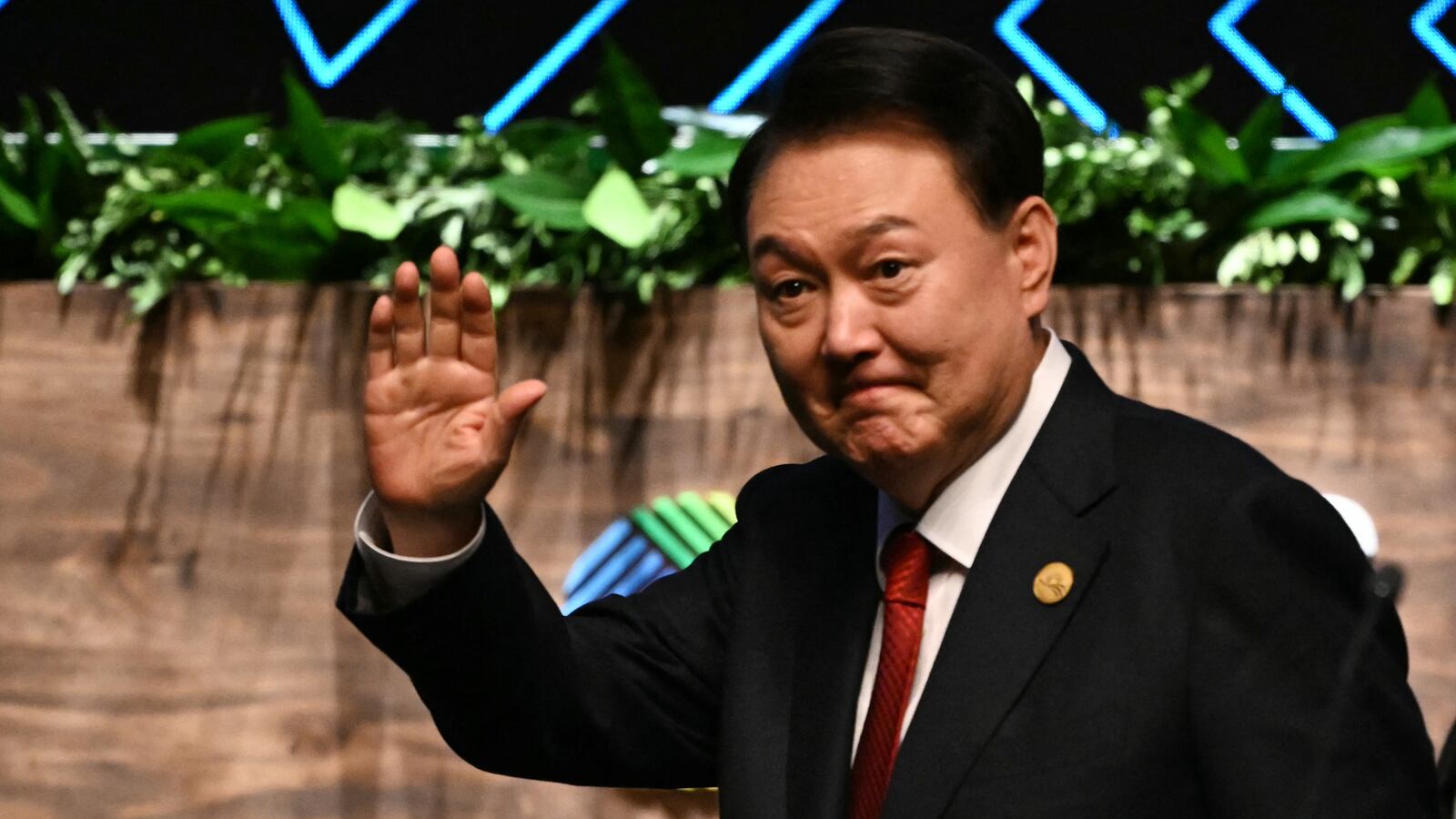 South Korean President Yoon Suk Yeol has been arrested.