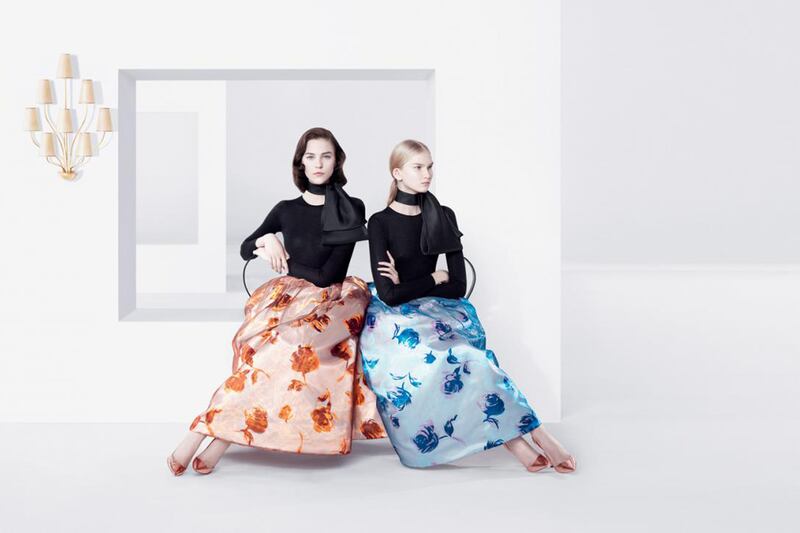 articles/2013/01/02/raf-simons-s-premiere-dior-campaign/dior-01_lnezbs