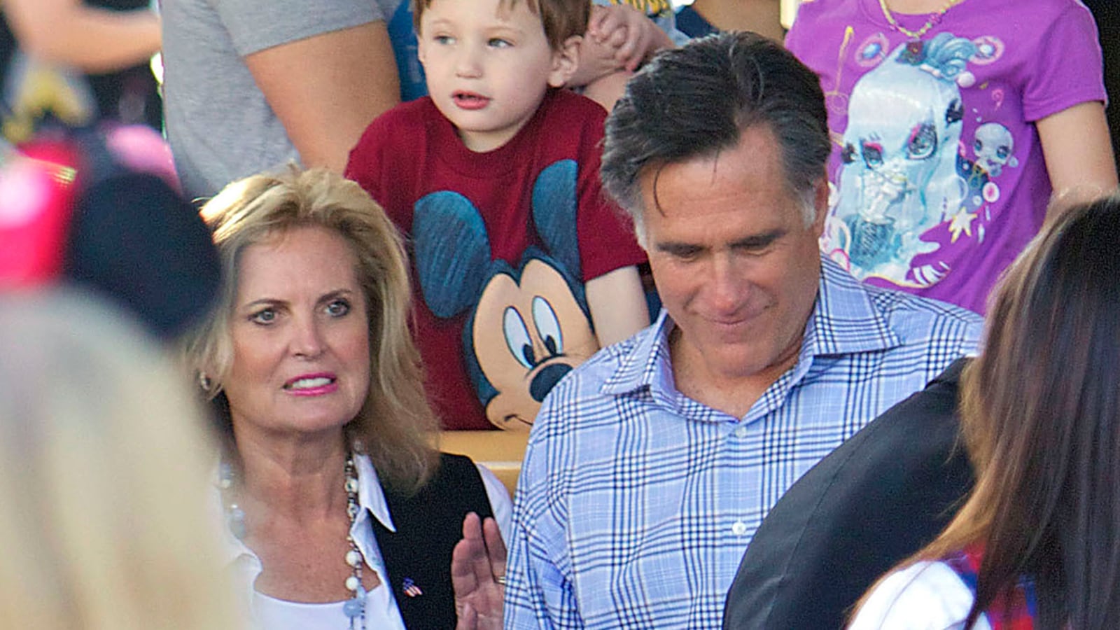 cheats/2012/11/21/romney-goes-to-disneyland/romney-disney-cheat_vfbryq