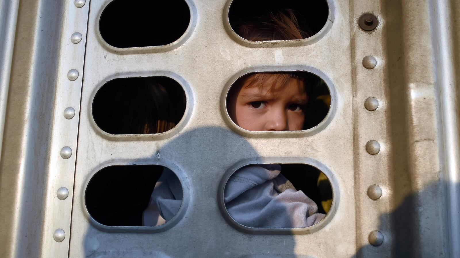 190801-migrant-children-tease_tr6kve