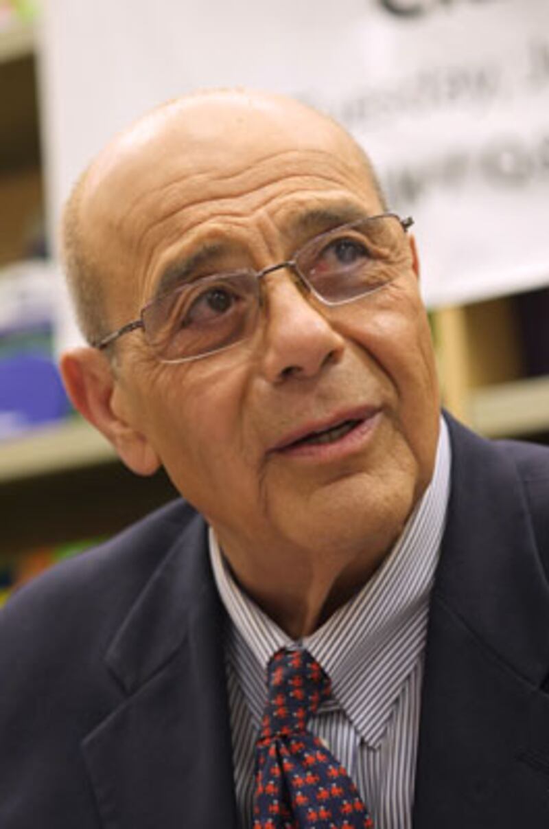 articles/2014/06/22/can-america-s-favorite-ex-con-mayor-win-again/140616-freedlander-cianci2-embed_rabia5