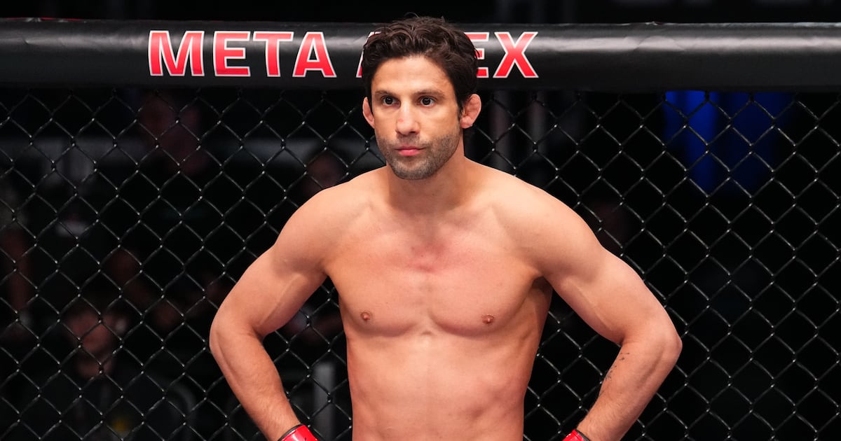 UFC Fighter Dead at 34 After ‘Apparent Heart Attack'