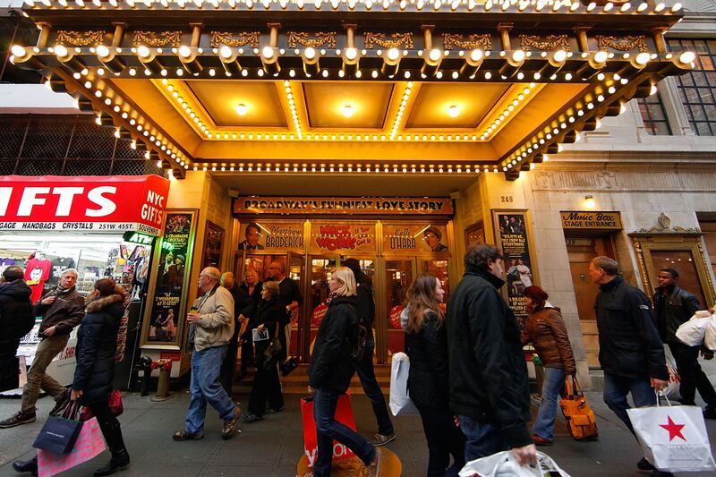 articles/2012/11/01/and-now-for-some-good-news-jobs-cars-housing-are-all-looking-up/morning-in-america-gross-tease_qgcbjk