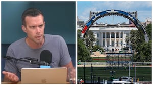 pod save america, favreau