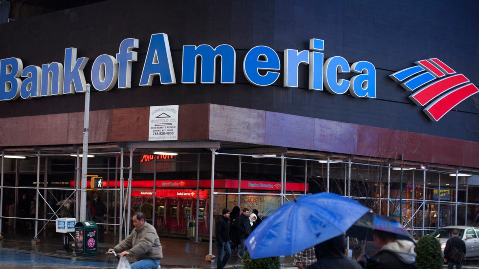 cheats/2012/03/24/bofa-tests-lender-program/bank-of-america-plans-new-monthly-fee-cheat_cp8pqx