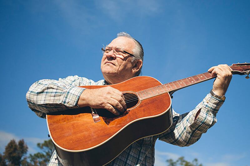 articles/2014/06/09/randy-wood-guitar-maker-to-the-king-and-cash/140609-shinola-guitars-tease_iiiqzq