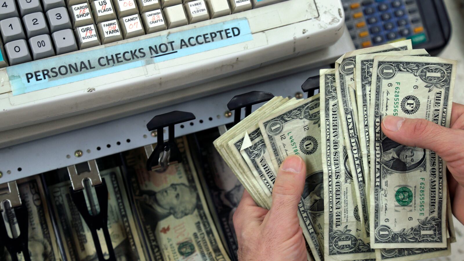 articles/2013/05/09/our-swiftly-melting-deficit-or-how-the-u-s-is-killing-it/130509-gross-defecit-tease_zpc4uf