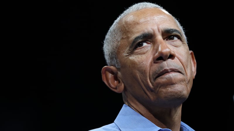 NORFOLK, VIRGINIA - NOVEMBER 01: Former U.S. President Barack Obama speaks while campaigning for Virginia Democratic gubernatorial candidate, former Rep. Abigail Spanberger during a campaign rally in the Chartway Arena on November 01, 2025 in Norfolk, Virginia. Spanberger will face off against Republican candidate Winsome Earle-Sears in the Commonwealth of Virginia’s off-year election for governor and other statewide offices on November 4. (Photo by Win McNamee/Getty Images)