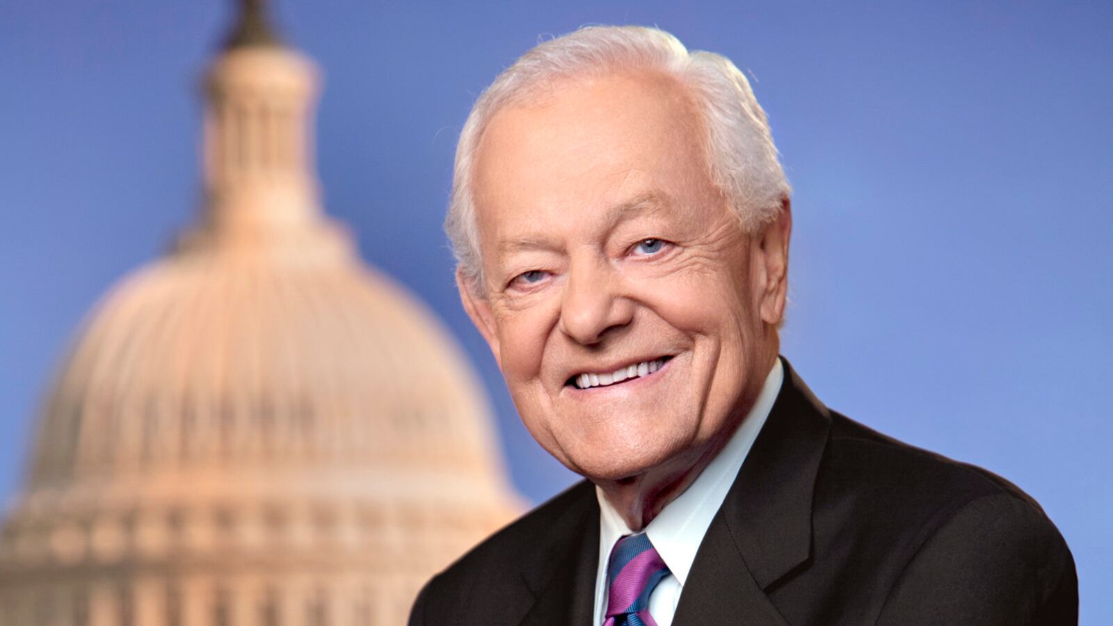 articles/2014/11/18/kissy-face-the-nation-washington-s-power-elite-smooch-bob-schieffer/141118-grove-face-the-nation-tease_l1a7gn