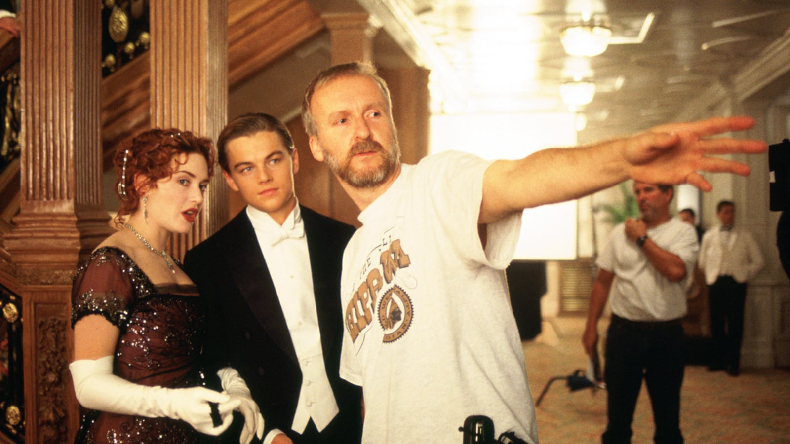 galleries/2012/04/06/secrets-from-the-set-of-the-movie-titanic-photos/titanic-secrets-tease_d1rkug