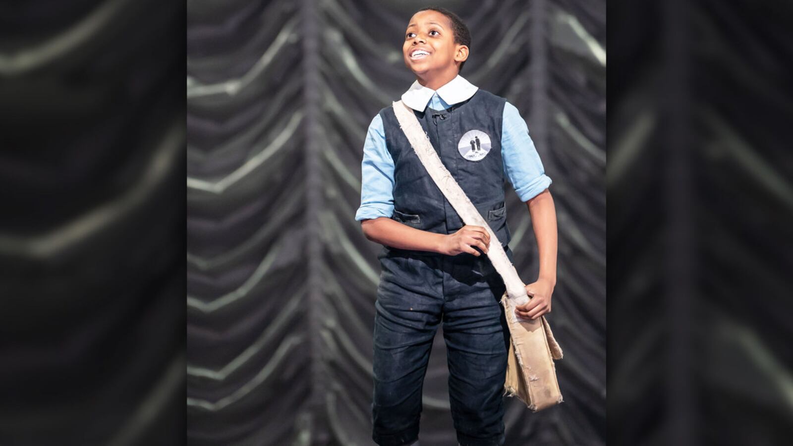 221109-Holmes-express-tease_egwliz