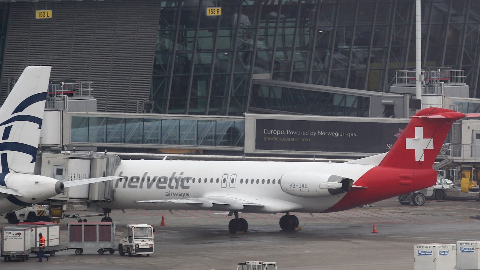 cheats/2013/02/19/50m-in-diamonds-stolen/130219-diamond-heist-brussels-cheat_mvpdgk