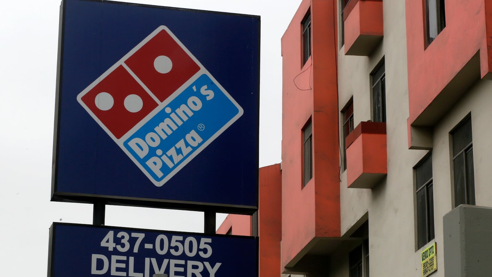 cheats/2015/05/13/dominos-to-accept-orders-via-twitter/150513-dominos-cheat_cjo3oc