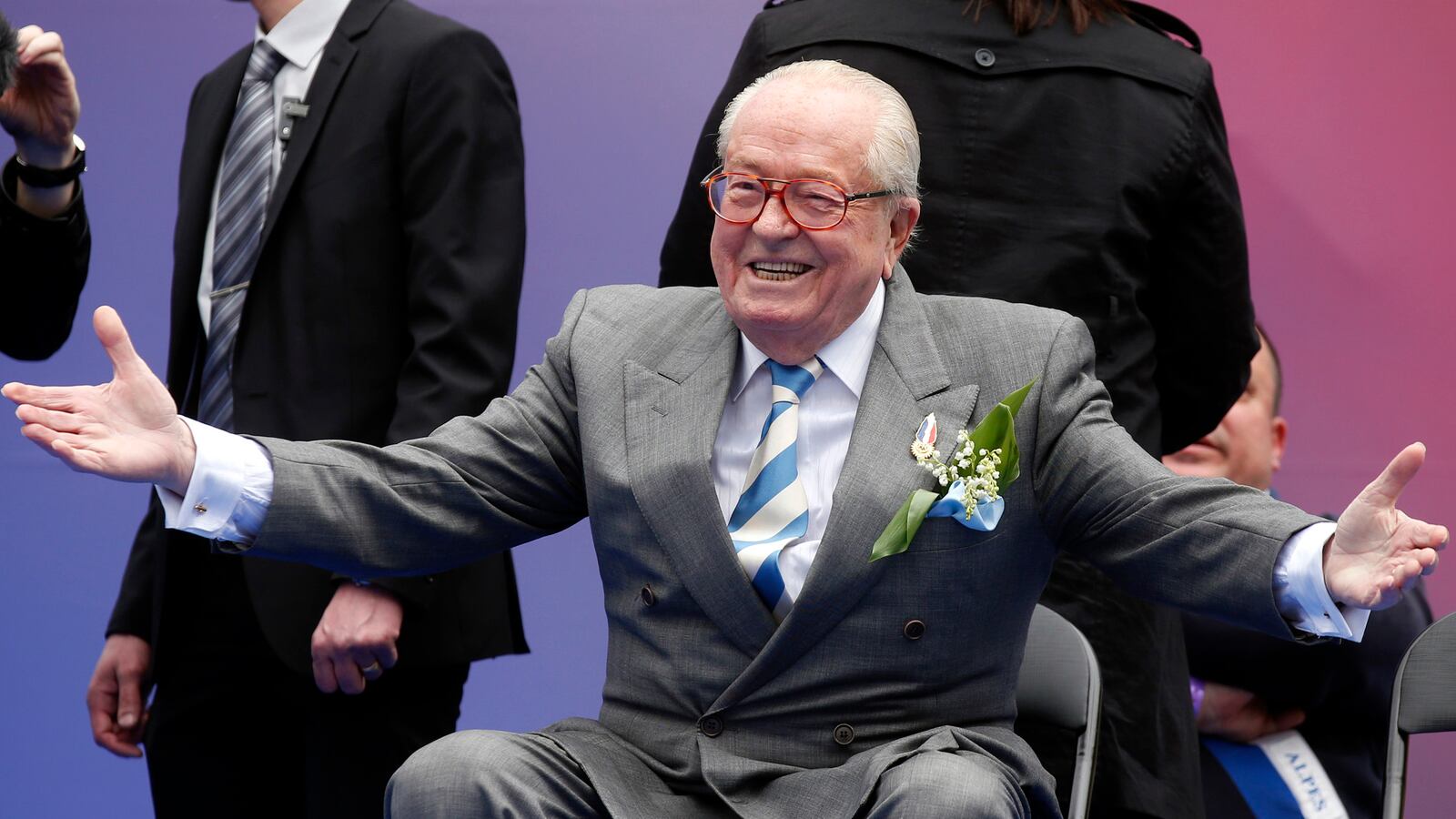 cheats/2014/05/22/le-pen-ebola-could-solve-immigration/140722-Jean-Marie-LePen-cheat_oxspei