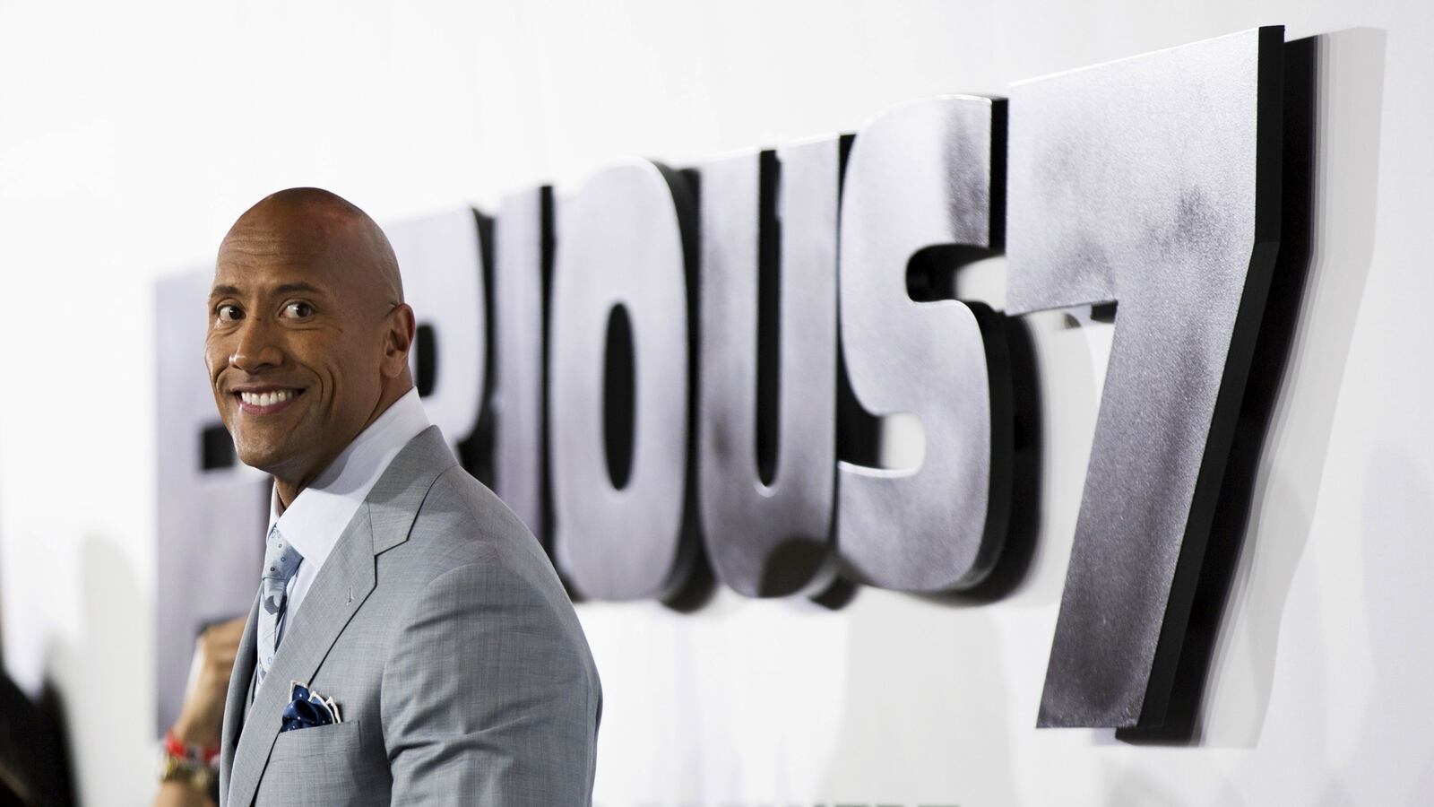 cheats/2015/04/26/furious-7-wins-fourth-weekend-in-a-row/150426-furious-cheat_ct8lyi