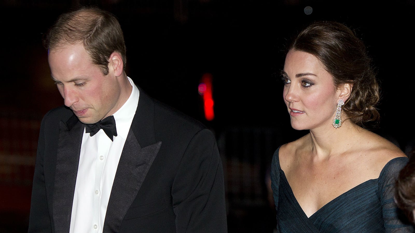 cheats/2014/12/10/royals-visit-9-11-museum-to-end-ny-tour/141210-william-and-kate-cheat_mfq3ie