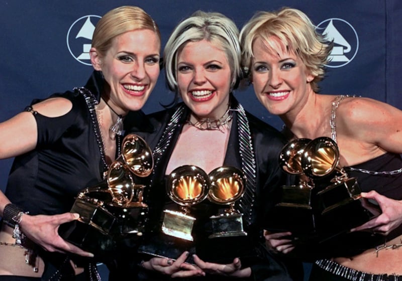 galleries/2011/02/04/grammy-sweep/grammy-sweep---dixie-chicks_xgsix6