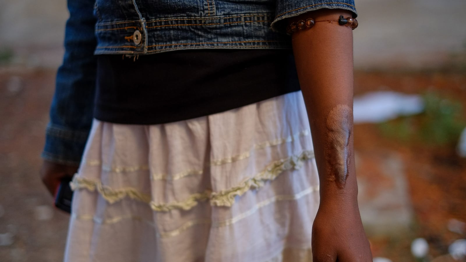 articles/2013/12/12/new-report-exposes-trafficking-rings-in-egypt-s-sinai/131211-beck-sinai-tease_qc0wy6