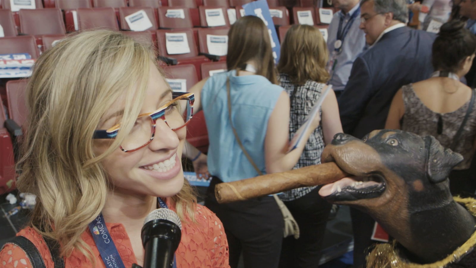 articles/2016/08/12/triumph-the-insult-comic-dog-hilariously-skewers-trump-and-the-wacky-conventions/160811-collins-tripumph-comic-tease_gwp3yn