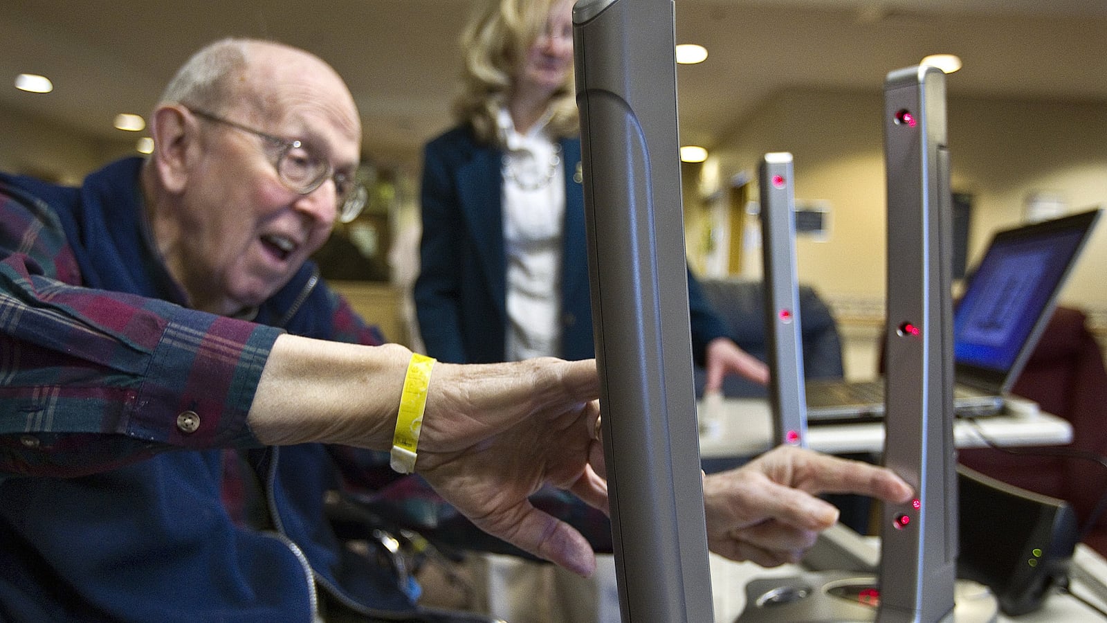 articles/2012/05/06/recession-retirement/working_citizens_mweyss