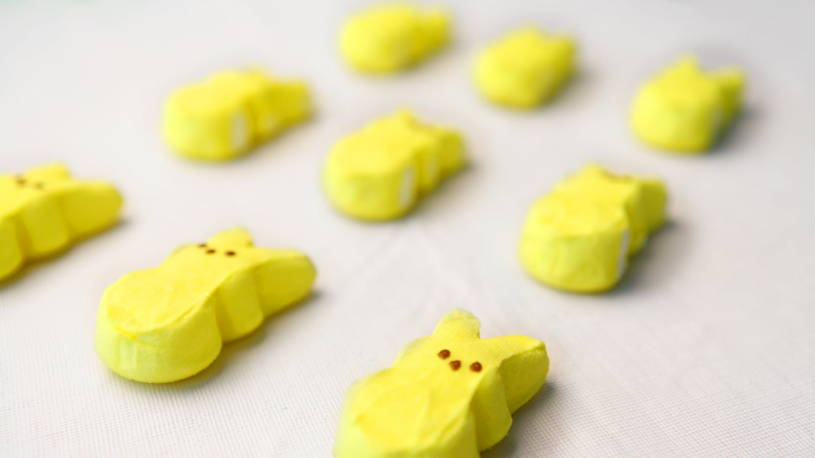 galleries/2013/03/28/most-fattening-easter-candy-from-peeps-to-chocolate-bunnies/130327-easter-candy-intro_ouyxth