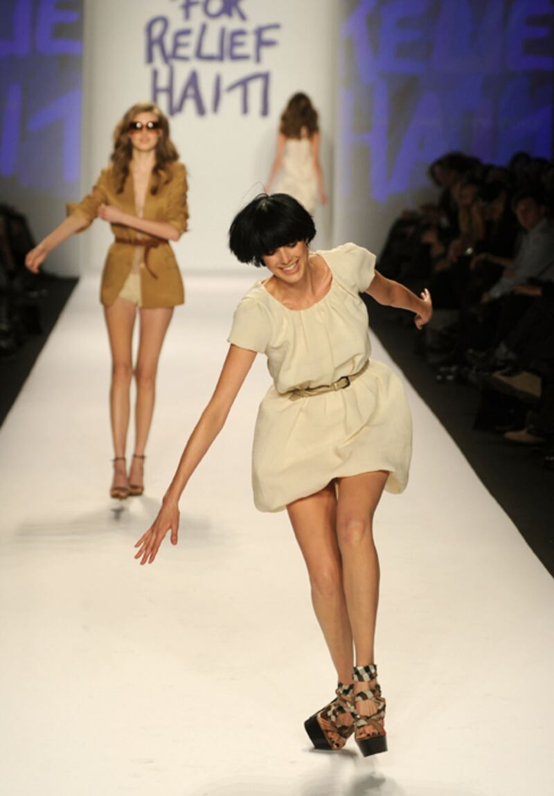 galleries/2010/11/13/agyness-deyn/agyness-deyn-8_ae1dzp