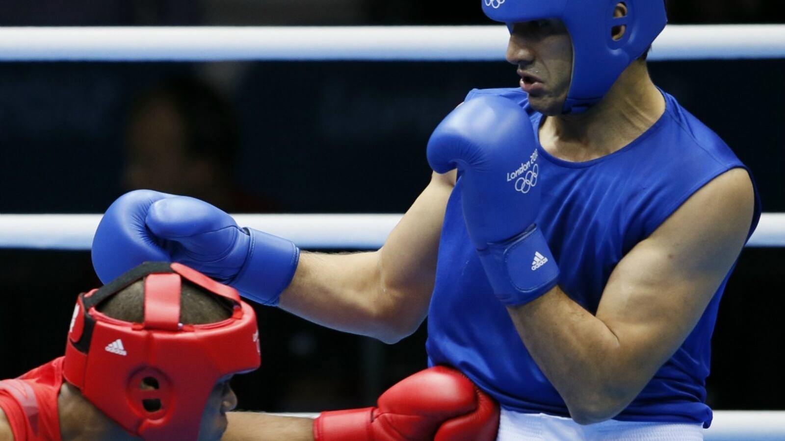 cheats/2012/08/01/olympics-boxing-judges-questioned/olympics-boxing-fix-cheat_byrbjp