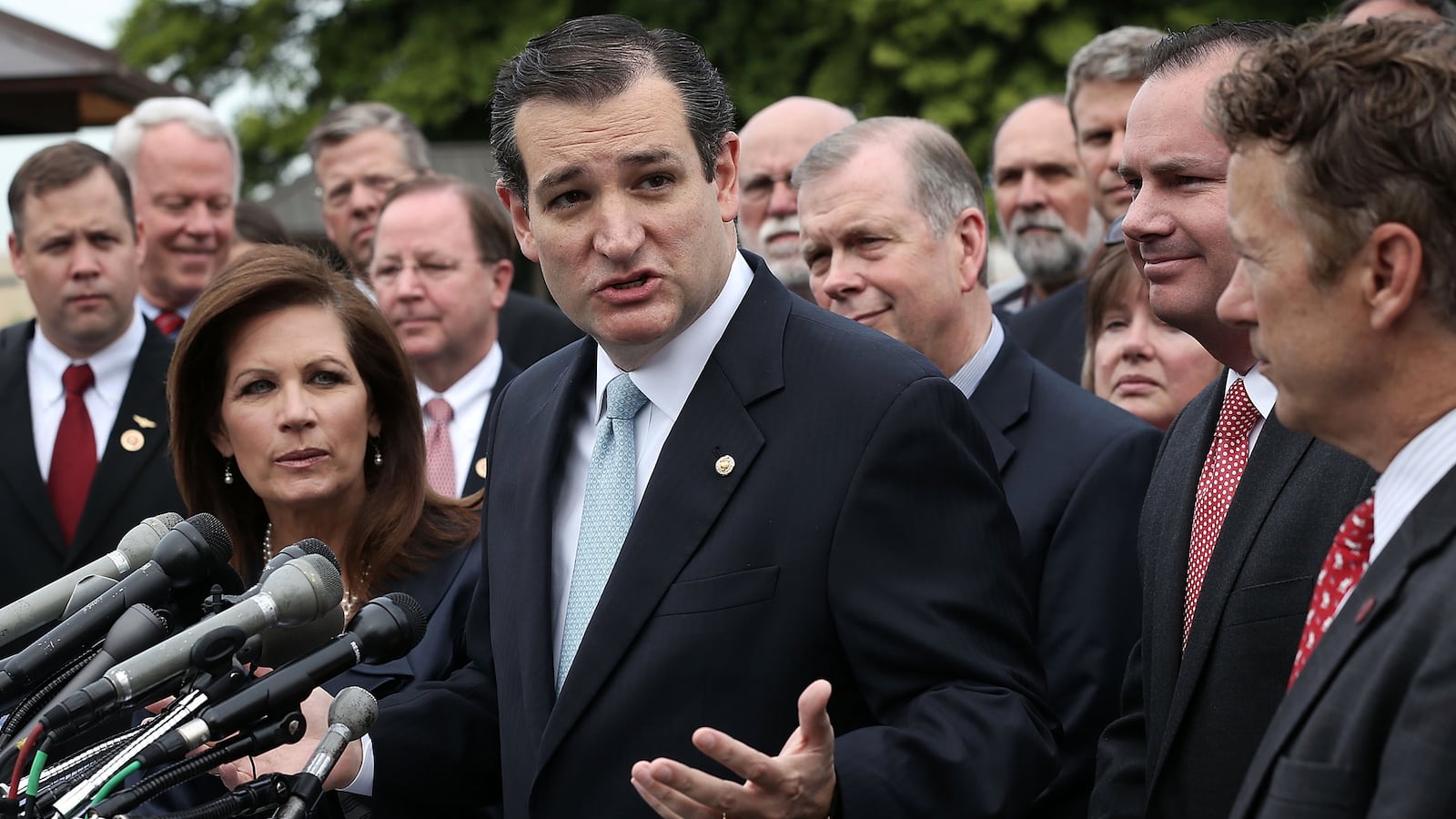 articles/2013/08/21/republicans-move-to-the-center-nope-they-re-crazier-than-ever/130820-gop-further-right-tomasky-tease_cyntfd