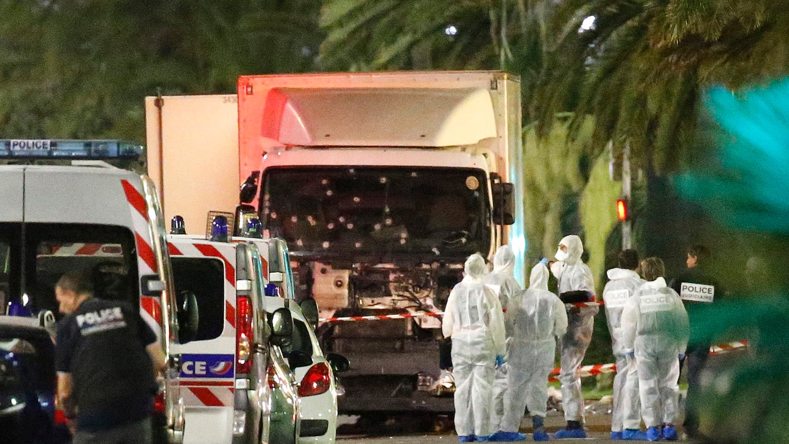 articles/2016/07/14/at-least-30-killed-in-nice-france-truck-rampage/160715-nice-truck-attack-tease_s5gebg