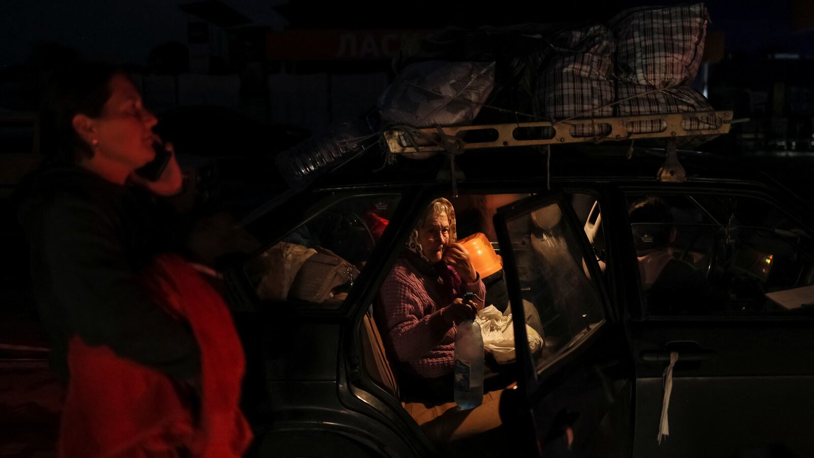 2022-05-14T211050Z_93484798_RC277U9RQAL0_RTRMADP_3_UKRAINE-CRISIS-ZAPORIZHZHIA-REFUGEES_idlbe3