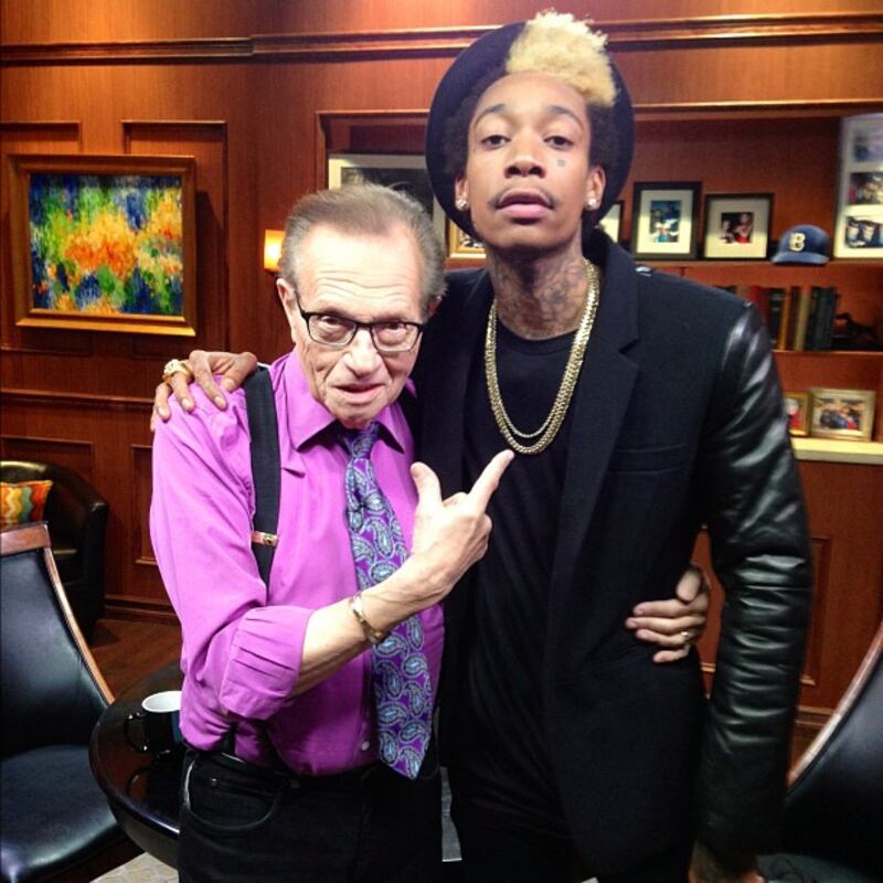 galleries/2012/12/02/miley-cyrus-selena-gomez-more-celebrity-twitter-pictures-photos/larry_king_podupu