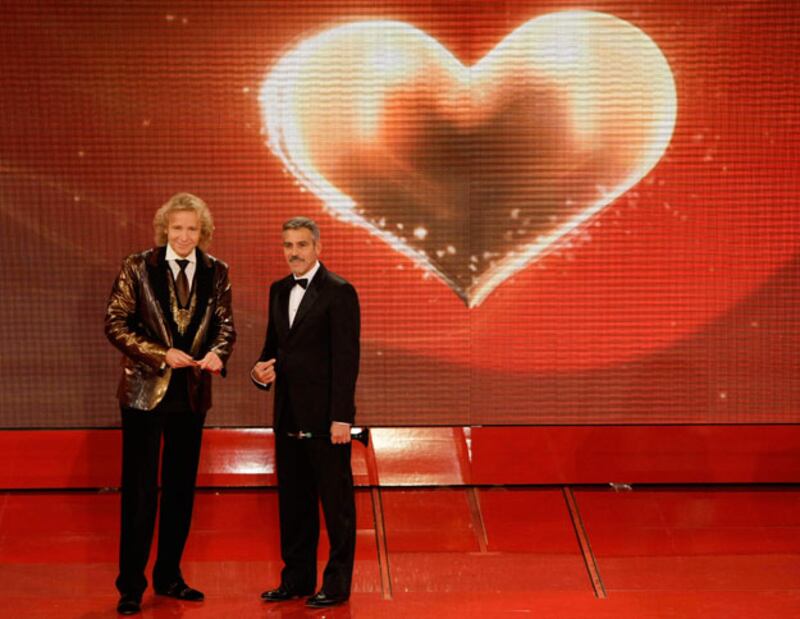 galleries/2010/01/20/saint-george/saint-george---a-heart-for-children_bbflwq