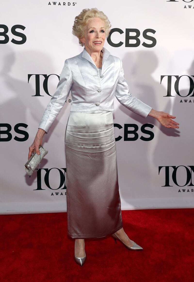 galleries/2013/06/09/tony-awards-red-carpet-2013-neil-patrick-harris-more-photos/130609-tonys-holland_bvqtuo