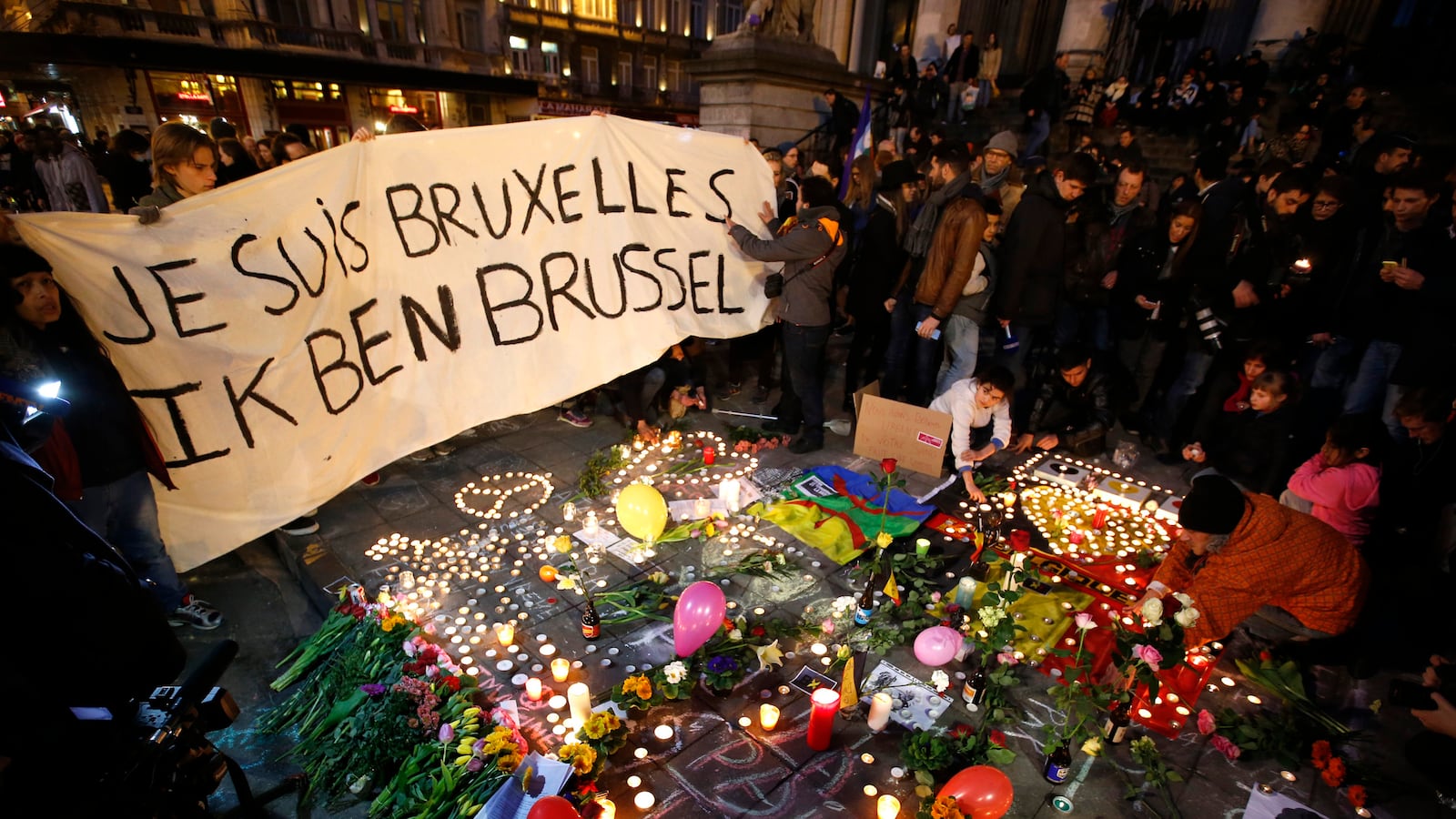 cheats/2016/03/22/belgian-police-find-bomb-making-factory/160322-brusselsbomb-cheat_mxuhzi