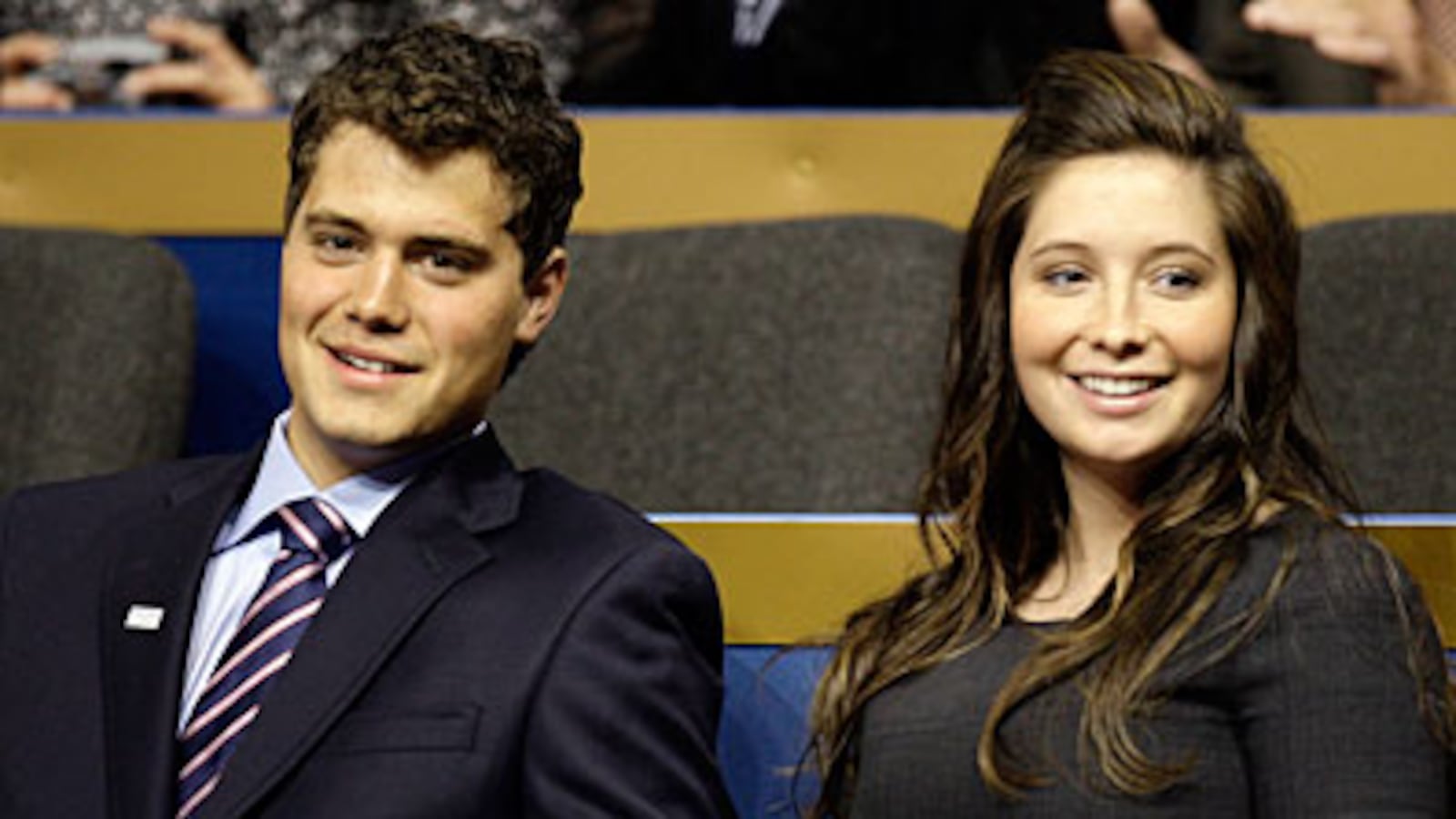 articles/2010/07/15/bristol-palins-ex-boyfriend-ben-barber-slams-levi-johnston/bristol-levi-engaged_zjqihw