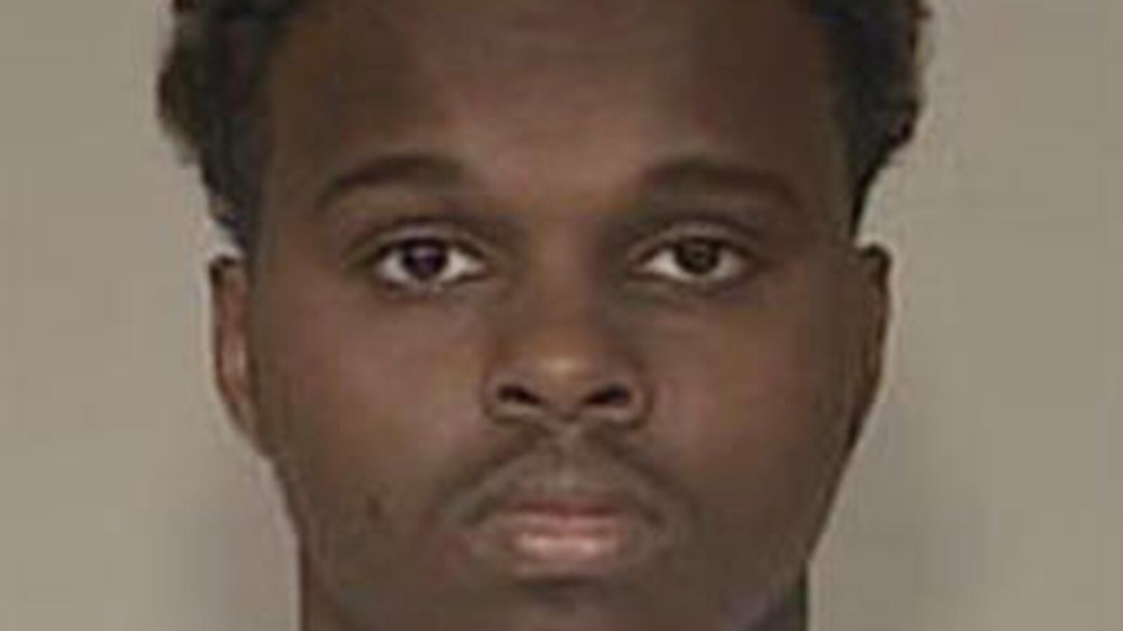 cheats/2015/12/23/terror-suspect-worked-at-us-airport/151223-abdirizak-warsame-cheat_jqonhh